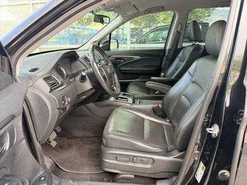 Used 2017 Honda Ridgeline RTL image 10