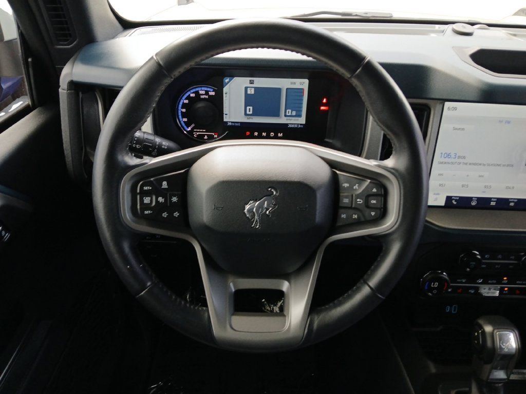 Used 2024 Ford Bronco Outer Banks AWD/4WD image 21