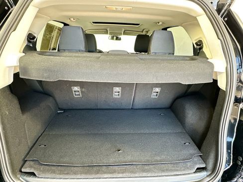 Used 2021 Ford EcoSport SE w/ SE Convenience Package FWD image 26