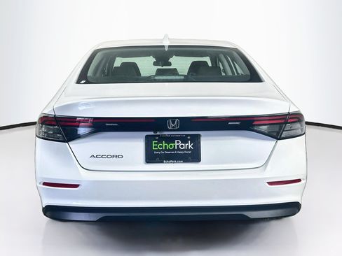 Used 2025 Honda Accord LX image 7