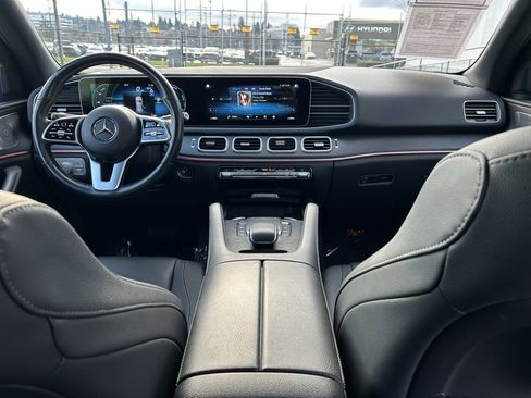 Used 2023 Mercedes-Benz GLE 350 4MATIC w/ Premium Package image 17