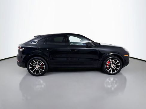 Certified 2026 Porsche Cayenne S AWD/4WD image 8