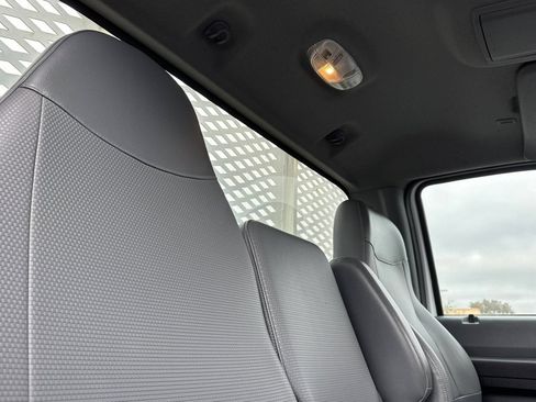 Used 2019 Ford F650 2WD Regular Cab Super Duty image 16
