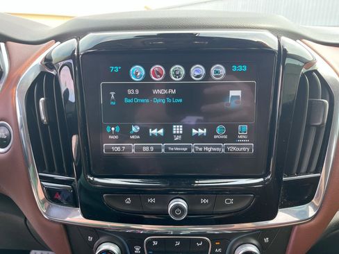 Used 2018 Chevrolet Traverse High Country AWD/4WD image 35