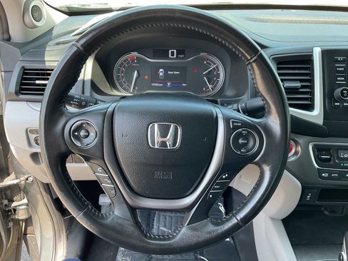 Used 2019 Honda Ridgeline RTL image 17