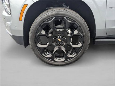 New 2026 Chevrolet Tahoe High Country AWD/4WD image 10