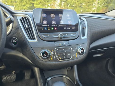 Used 2023 Chevrolet Malibu LT image 18