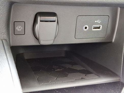 New 2025 Nissan Versa SV w/ Trunk Package image 15