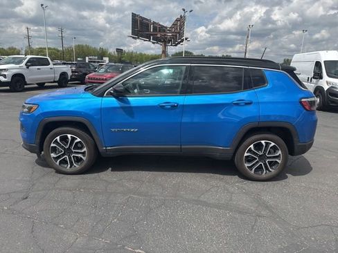 Used 2024 Jeep Compass Limited AWD/4WD image 5