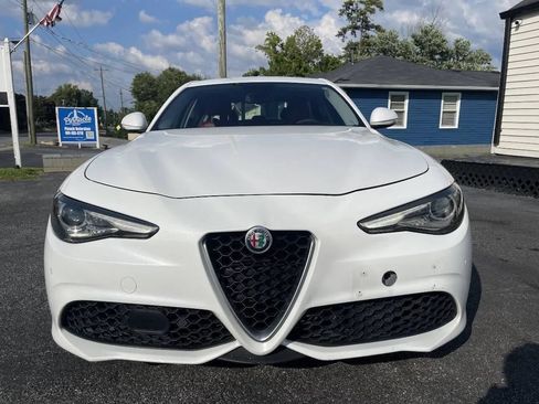 Used 2018 Alfa Romeo Giulia Ti Sport w/ Quick Order Package 22U Sport RWD image 2