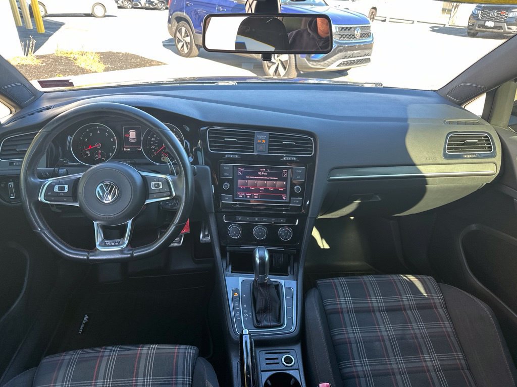 Used 2018 Volkswagen GTI S FWD image 18