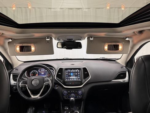 Used 2015 Jeep Cherokee Trailhawk w/ Comfort/Convenience Group image 37