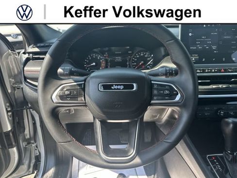 Used 2024 Jeep Compass Trailhawk AWD/4WD image 16