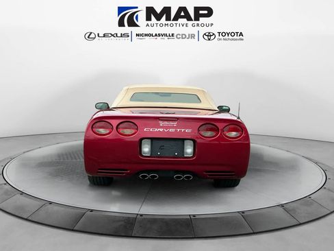 Used 2002 Chevrolet Corvette Convertible w/ Preferred Equipment Group2 RWD image 4