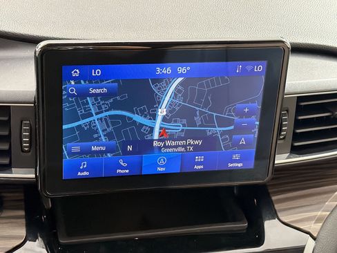 Used 2022 Ford Explorer Limited w/ Equipment Group 301A AWD/4WD image 19