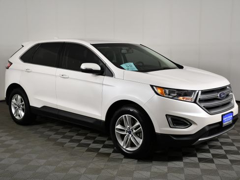 Used 2016 Ford Edge SEL w/ Equipment Group 201A AWD/4WD image 4