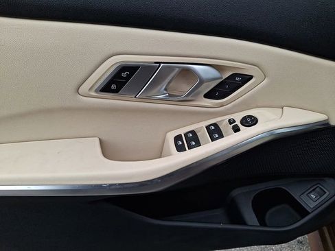 Used 2019 BMW 330i xDrive Sedan w/ Convenience Package image 16