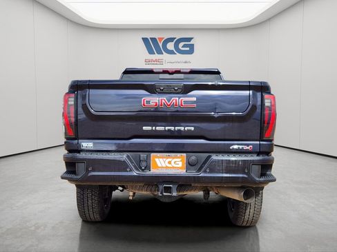 Used 2024 GMC Sierra 2500 AT4 w/ AT4 Premium Plus Package image 13