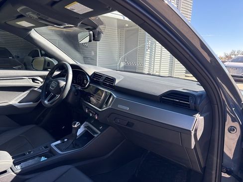 Used 2024 Audi Q3 2.0T Premium Plus image 15