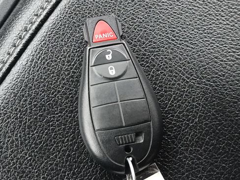 Used 2015 RAM 1500 Laramie image 27