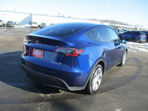 Used 2024 Tesla Model Y Long Range image 4