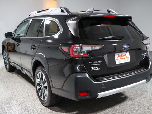 Used 2023 Subaru Outback Limited XT AWD/4WD image 9