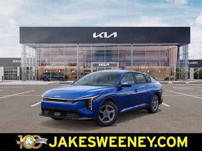 New 2025 Kia K4 LXS
