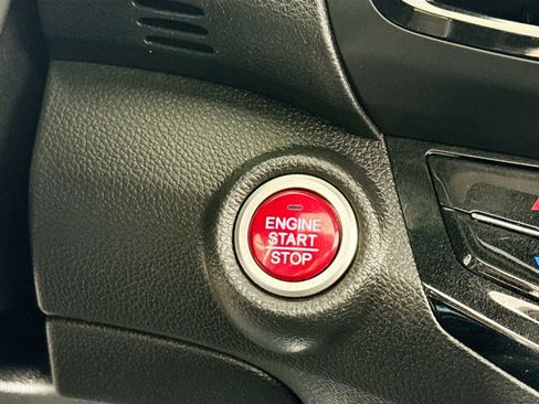 Used 2017 Honda Accord Touring image 16