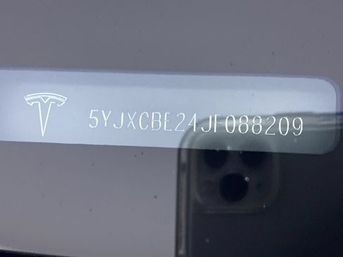 Used 2018 Tesla Model X 75D AWD/4WD image 14