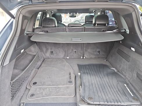 Used 2019 Porsche Cayenne AWD/4WD image 24