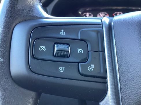 Used 2022 GMC Sierra 1500 Elevation image 17