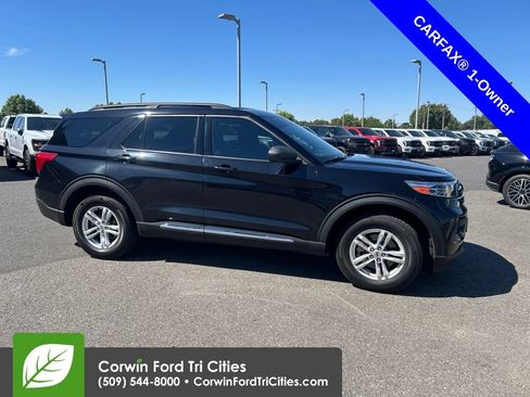 Used 2020 Ford Explorer XLT w/ Comfort Package AWD/4WD image 5