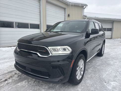 Used 2023 Dodge Durango SXT Launch Edition image 9