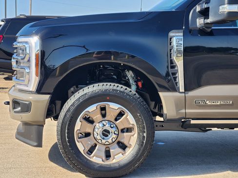 New 2026 Ford F250 King Ranch w/ FX4 Off-Road Package AWD/4WD image 9