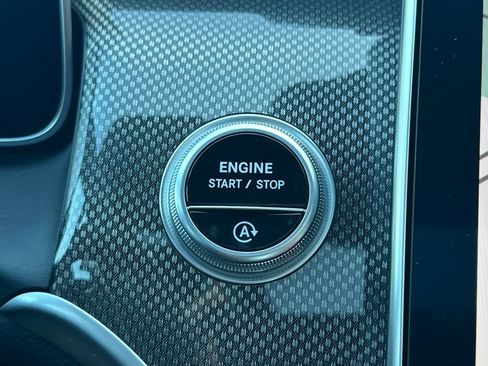 Used 2024 Mercedes-Benz GLC 43 AMG 4MATIC image 23