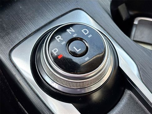 Used 2021 Ford Escape SE FWD image 16
