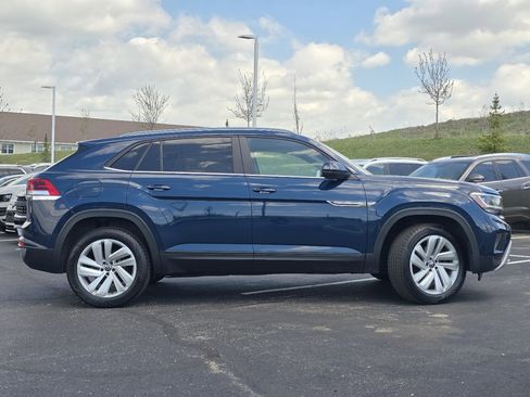 Used 2020 Volkswagen Atlas Cross Sport SE w/ Panoramic Sunroof Package AWD/4WD image 25
