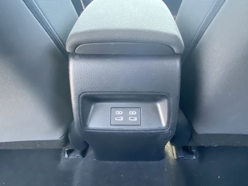 Used 2024 Toyota Corolla LE image 19