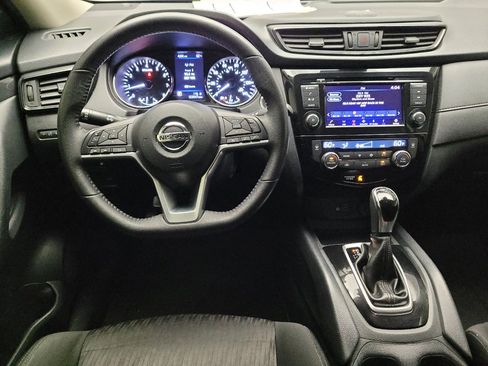 Used 2019 Nissan Rogue SV FWD image 22