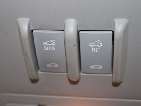 Used 2020 Chevrolet Trax Premier image 48