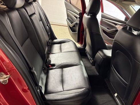 Used 2021 MAZDA MAZDA3 s image 19