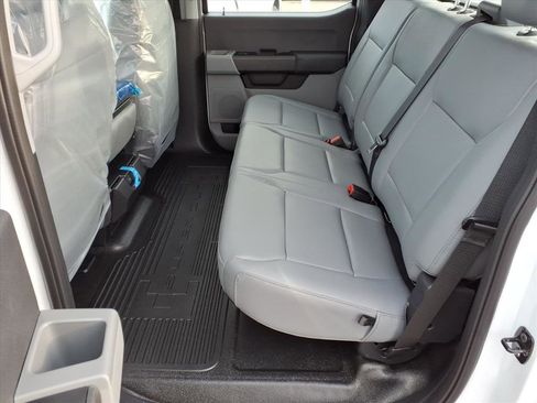 New 2026 Ford F250 XL w/ XL Chrome Package image 13