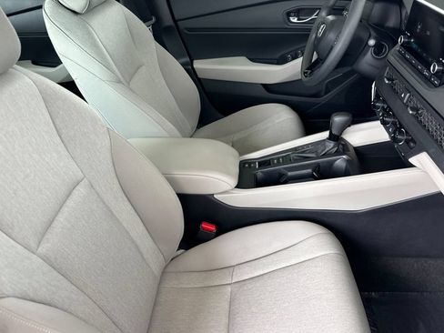 Certified 2024 Honda Accord EX image 16