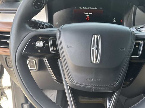 Used 2023 Lincoln Aviator Reserve w/ Jet Package image 30