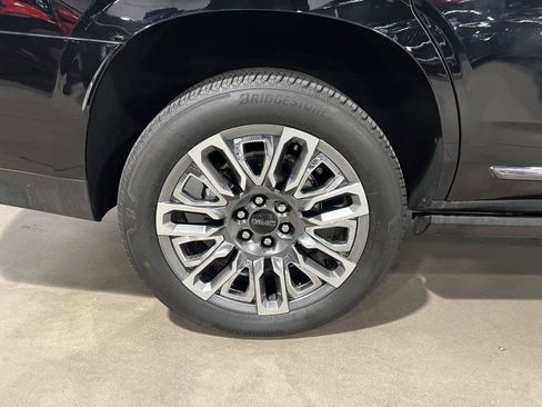 Used 2024 GMC Yukon Denali Ultimate AWD/4WD image 53