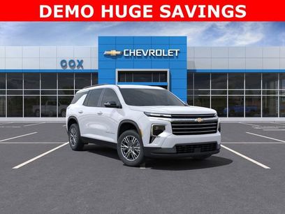 New 2025 Chevrolet Traverse LT