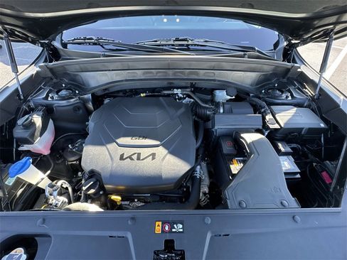 Used 2025 Kia Telluride S image 27