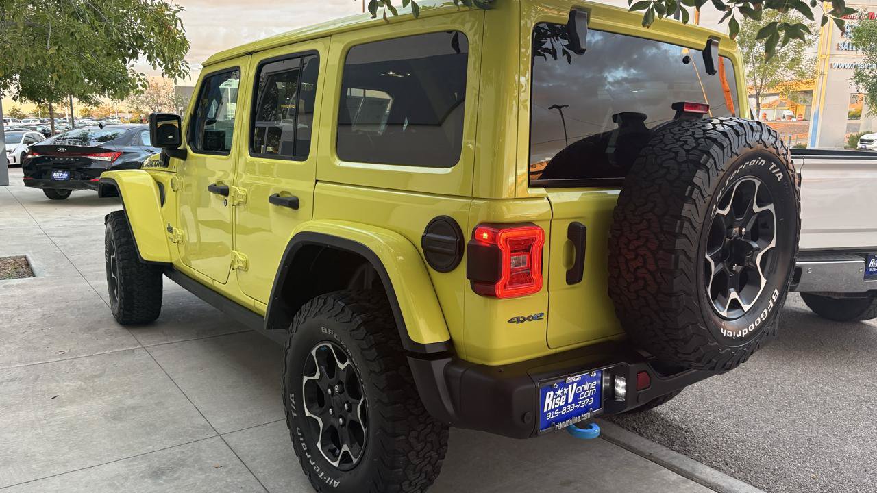 Used 2022 Jeep Wrangler Unlimited Rubicon 4xe w/ Steel Bumper Group AWD/4WD image 10