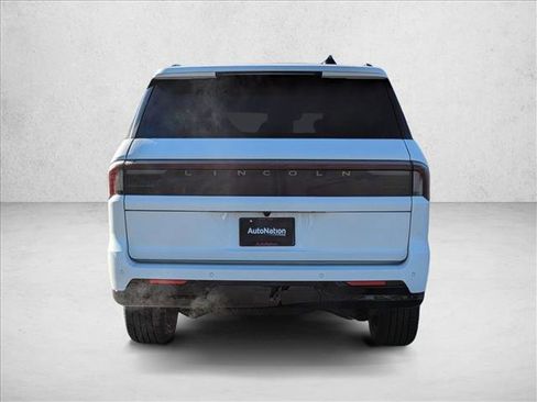 New 2025 Lincoln Navigator Reserve w/ Jet Appearance Package image 9