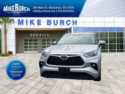 Used 2024 Toyota Highlander LE